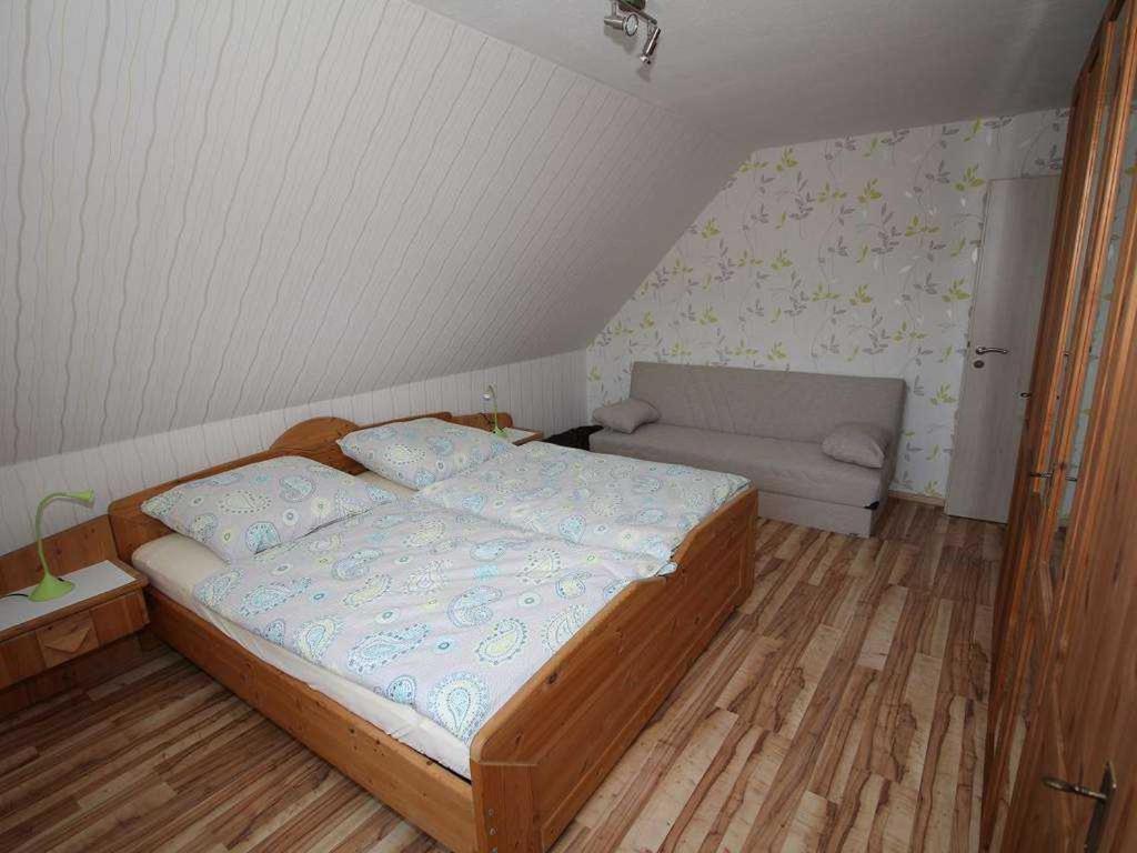 Ferienwohnung Am Kaiserwald, 15191 Лер Екстериор снимка